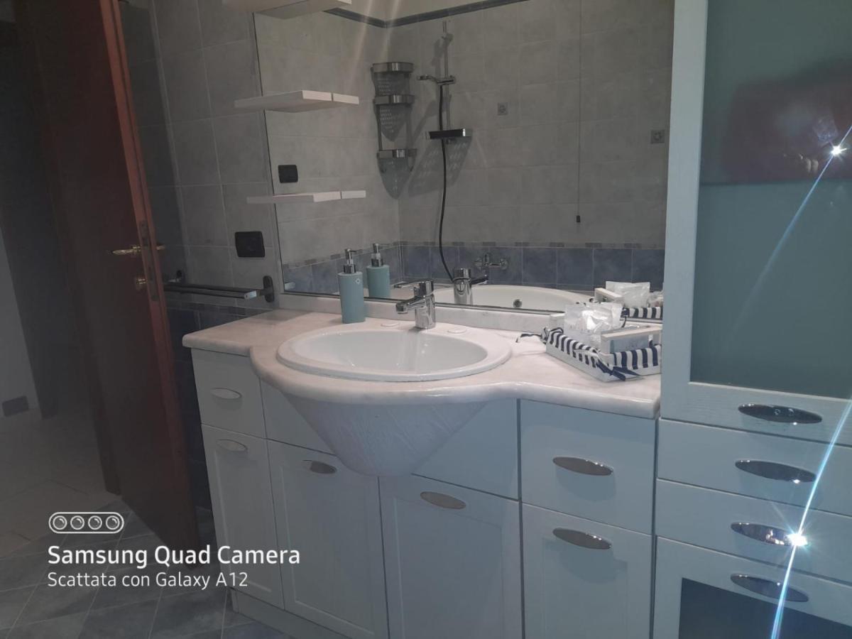 شقة La Casa Di Debby Parcheggio Wi-Fi , Aria Condizionata Gratuiti كابانّوري المظهر الخارجي الصورة